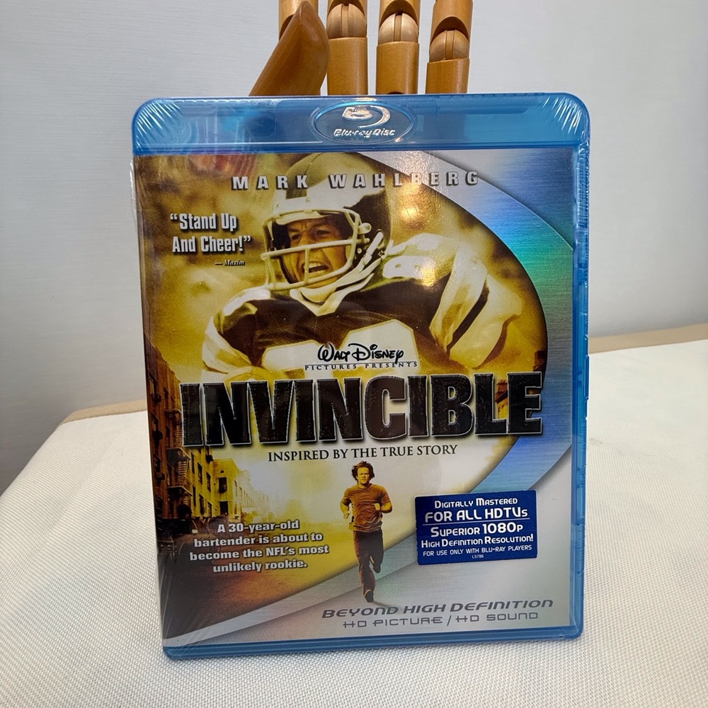 Invincible Unopened BluRay DVD - Picture 3 of 9